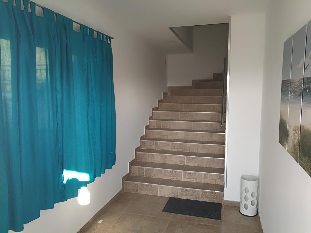 Apartmani Admiral Viskovo ภายนอก รูปภาพ