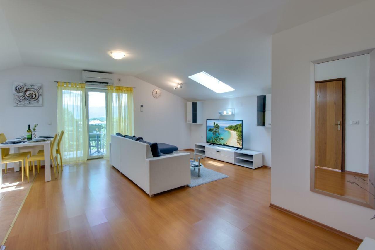 Apartmani Admiral Viskovo ภายนอก รูปภาพ