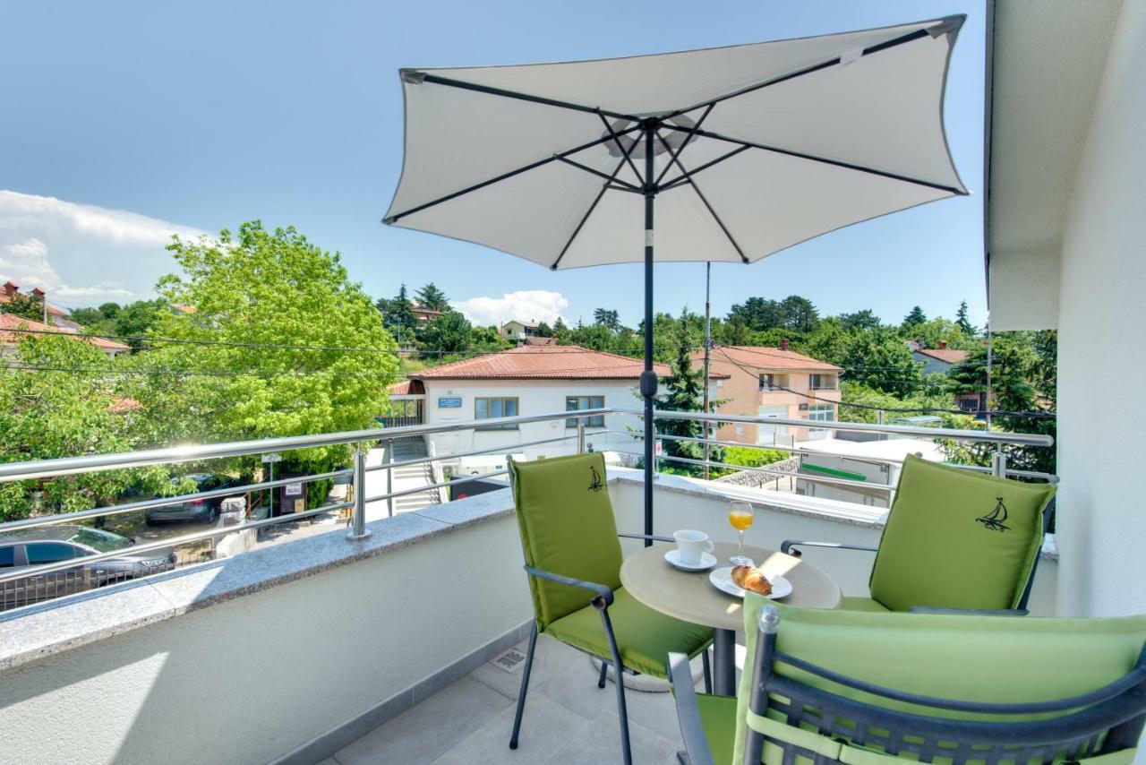 Apartmani Admiral Viskovo ภายนอก รูปภาพ