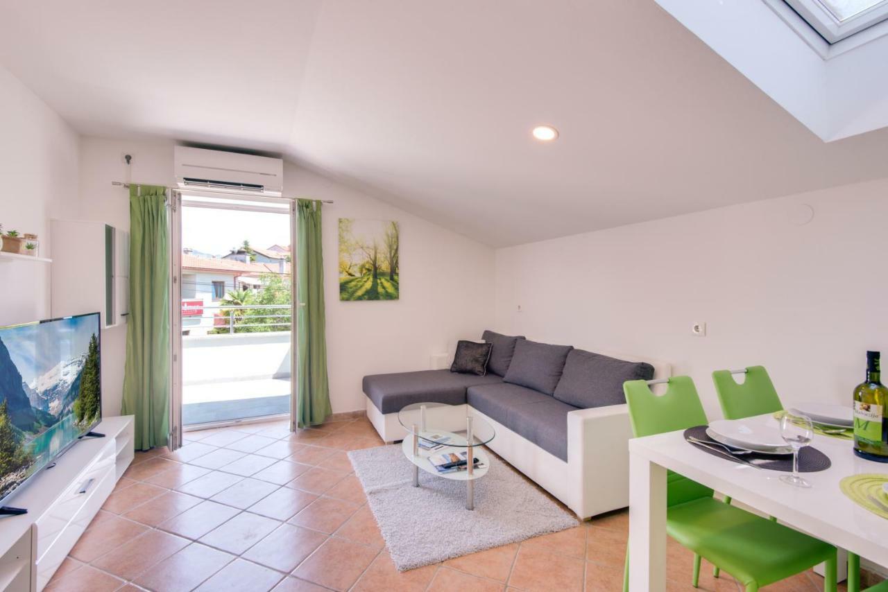 Apartmani Admiral Viskovo ภายนอก รูปภาพ